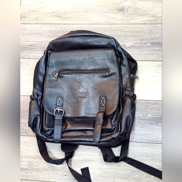 Jeep Vintage Black Leather Buluo Backpack for Men - Picture 1 of 13
